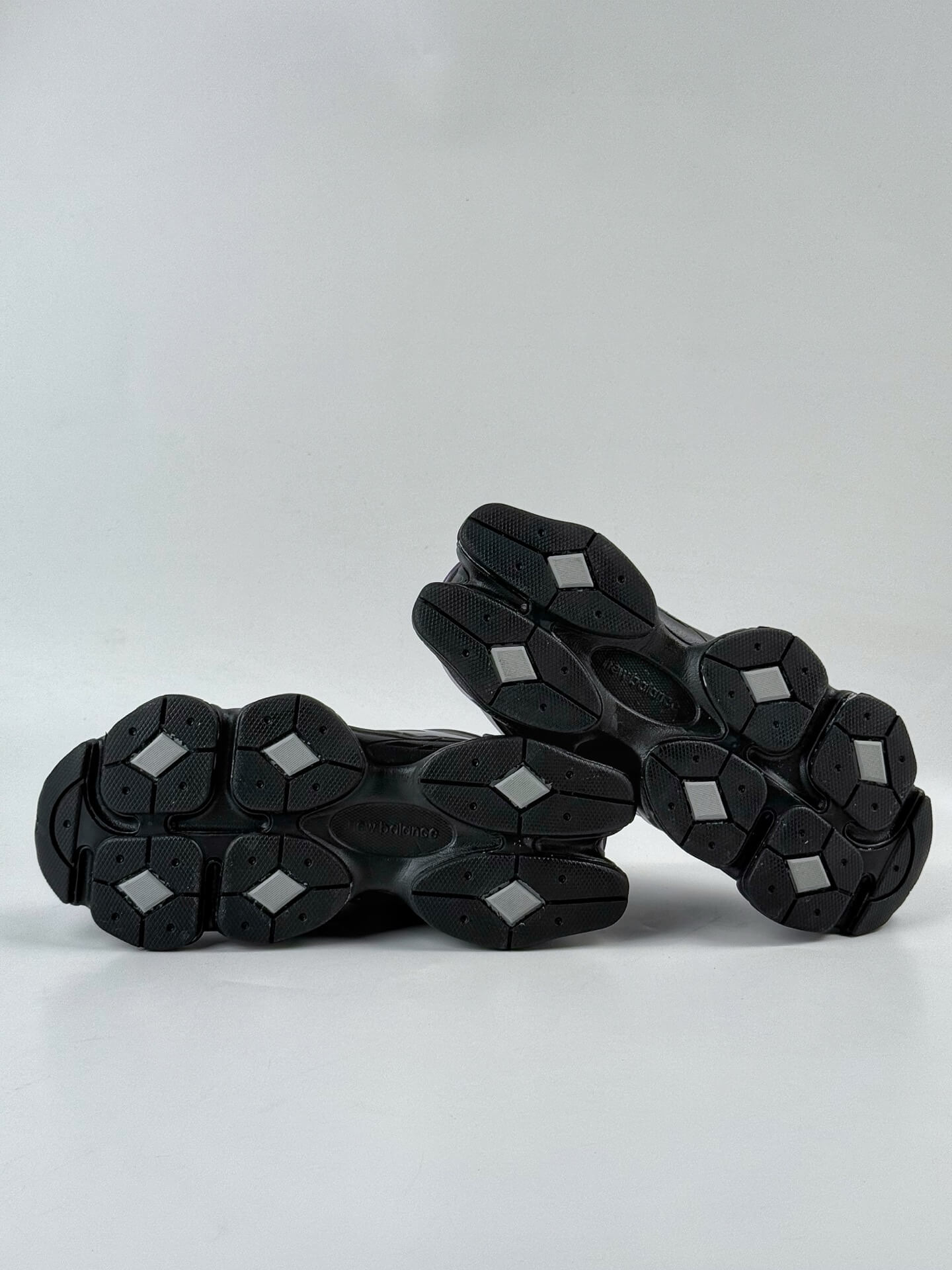 Black Friday - Joe Freshgoods x NB 9060 Rose